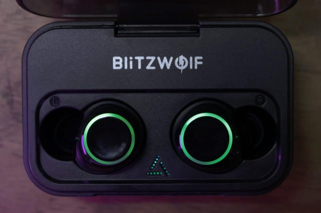 BlitzWolf BW-FYE3 - Auto Charging